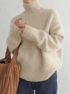 Amaya™ – Elegant Soft Turtleneck Sweater