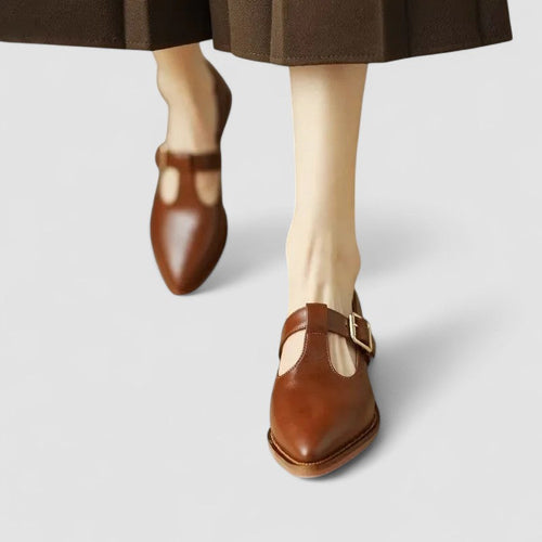 Kira – Round-Toe Button Mary Janes