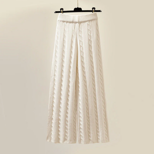 Sophie - Comfortable Knit Set