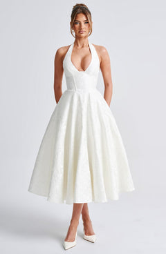 Ava - Chic V-Neck Backless Dress